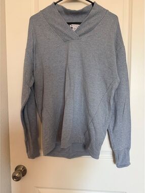 Athleta Women's Gray Long SleevePullover Sweatshirt Size Small